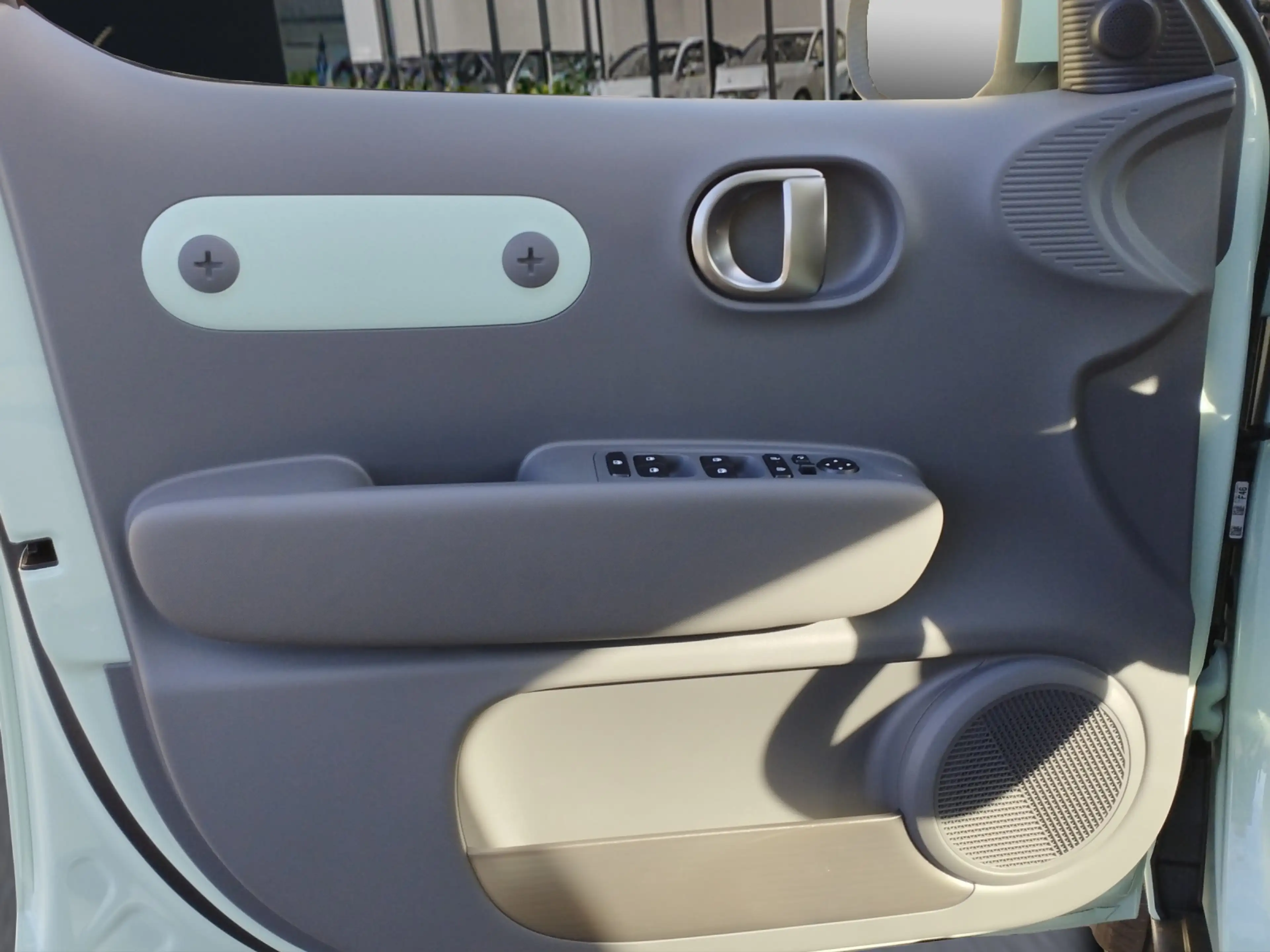 Hyundai Inster 49 kWh Lounge Elektro-Komfort-Paket — photo 21