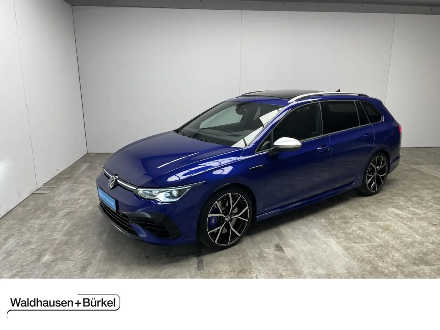 Volkswagen Golf VIII R Variant 2.0 TSI DSG 4Motion Klima Navi Blau - 1