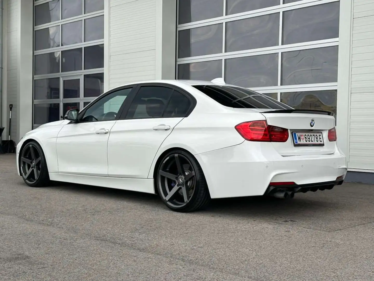 BMW 328 328i Aut. Weiß - 2