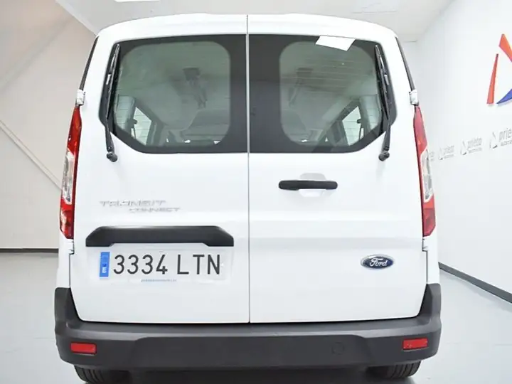Ford Transit Connect 2021, foto 27