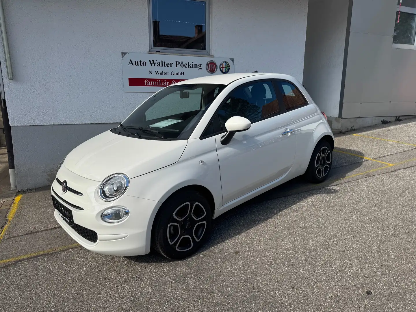 Fiat 500 1,0 Club, Klima,Temp, ZV m. FFB, ESP, DAB Weiß - 1