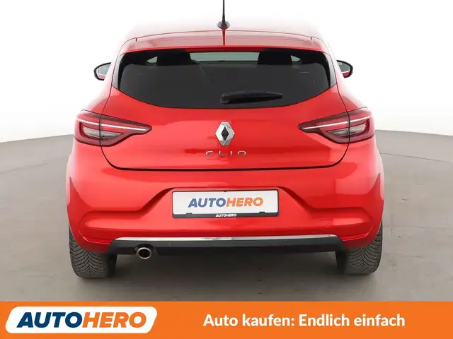 Renault Clio view 4