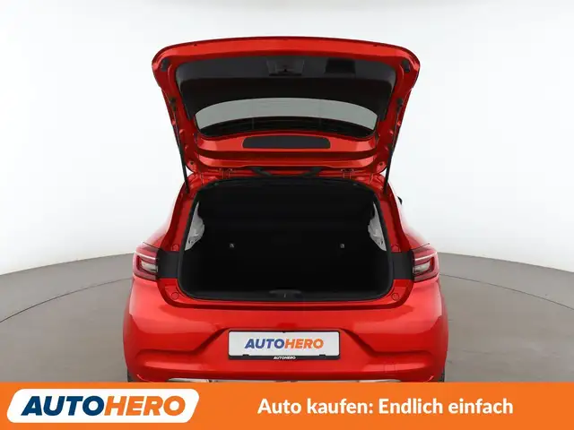 Renault Clio view 15