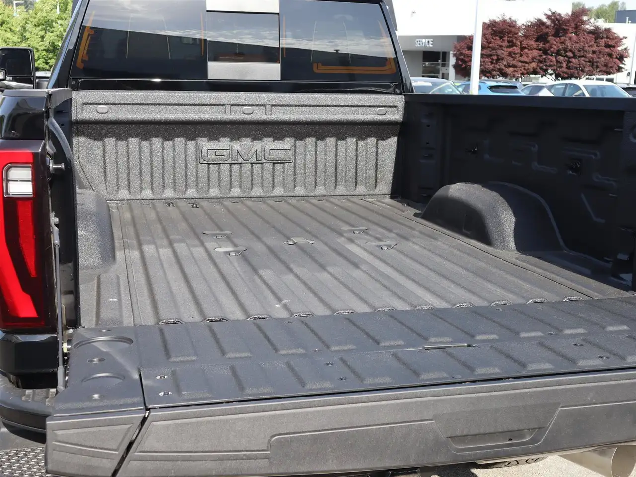 GMC Sierra 3500HD снимка GMC Sierra 3500HD