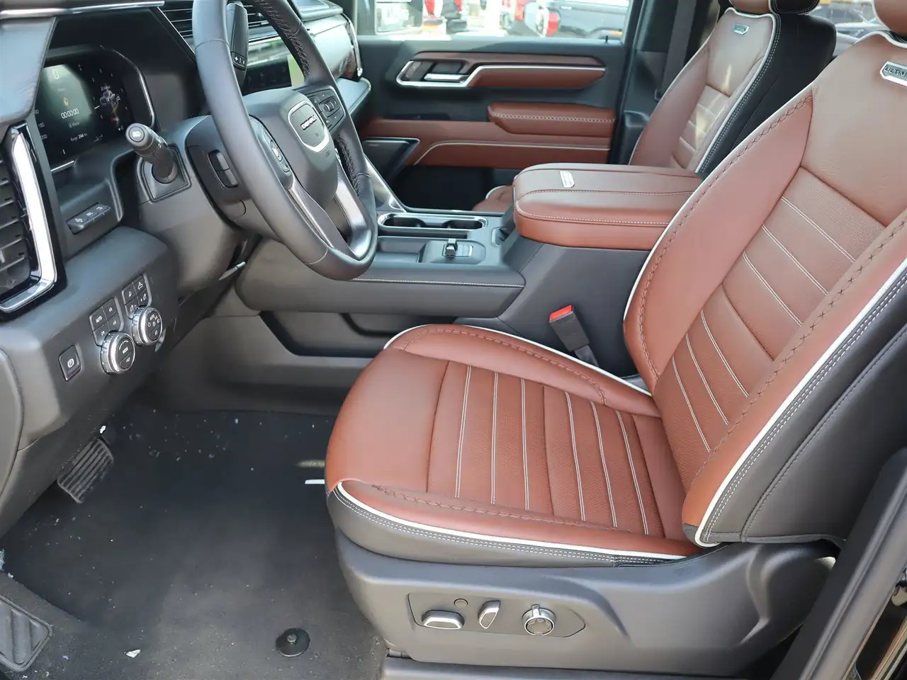 GMC Sierra 3500HD снимка GMC Sierra 3500HD