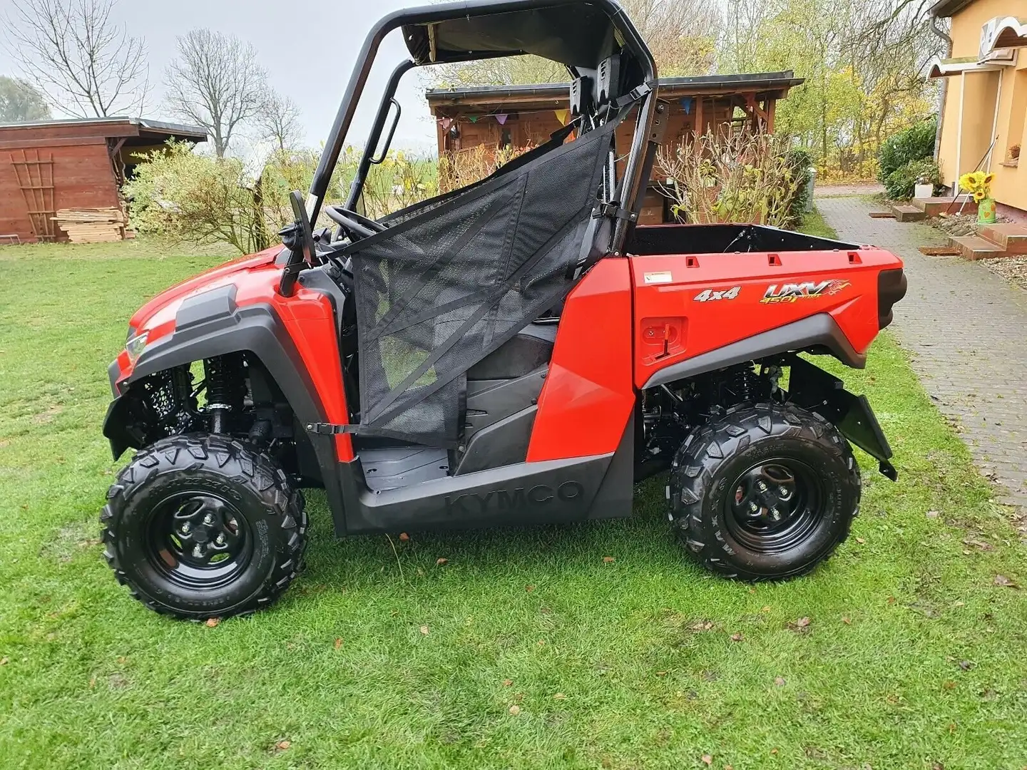 Kymco UXV 450 i Turf 4x4 Side by Side Red - 1