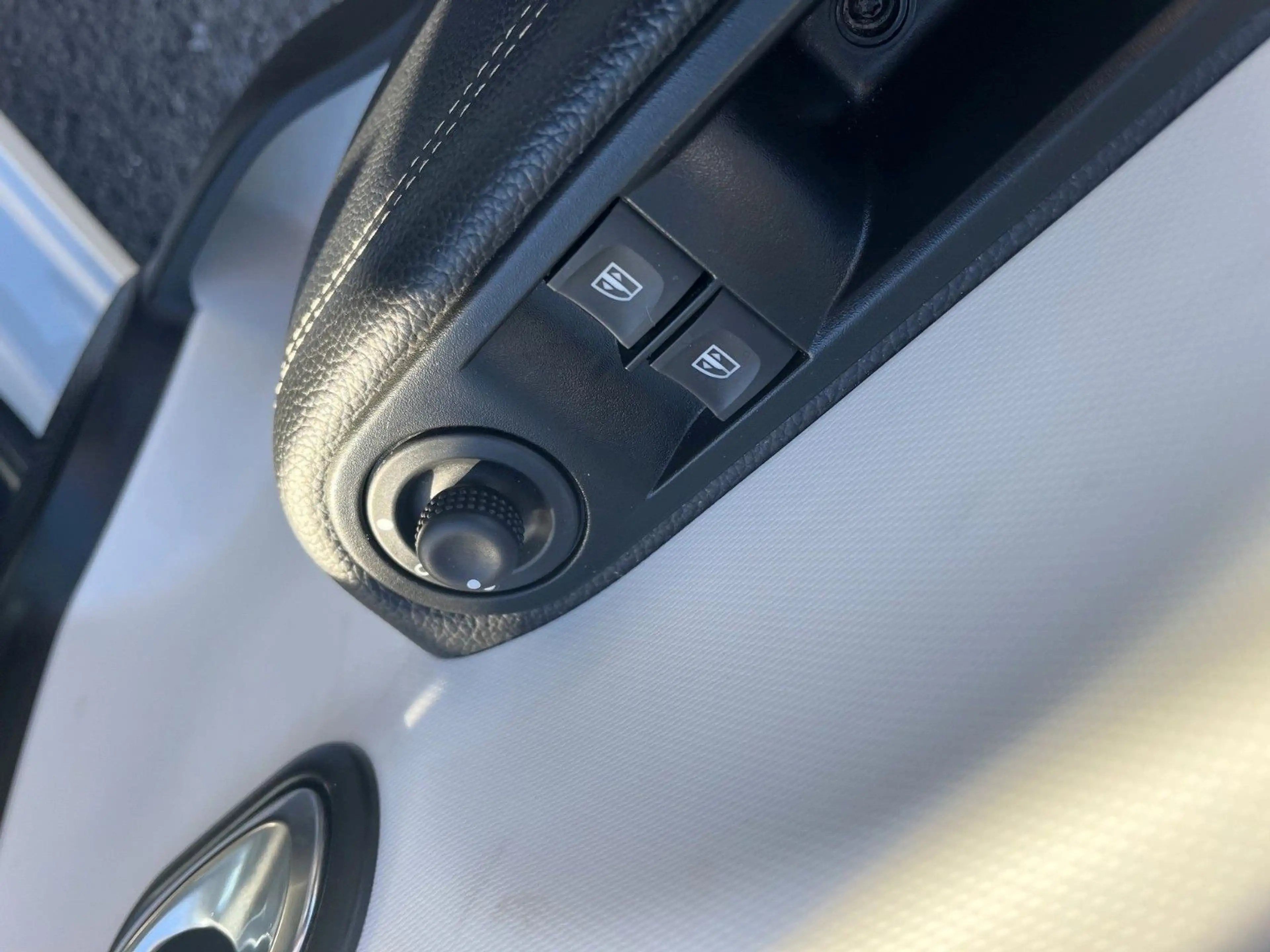 Renault Twingo Techno Electric E-Tech — photo 15