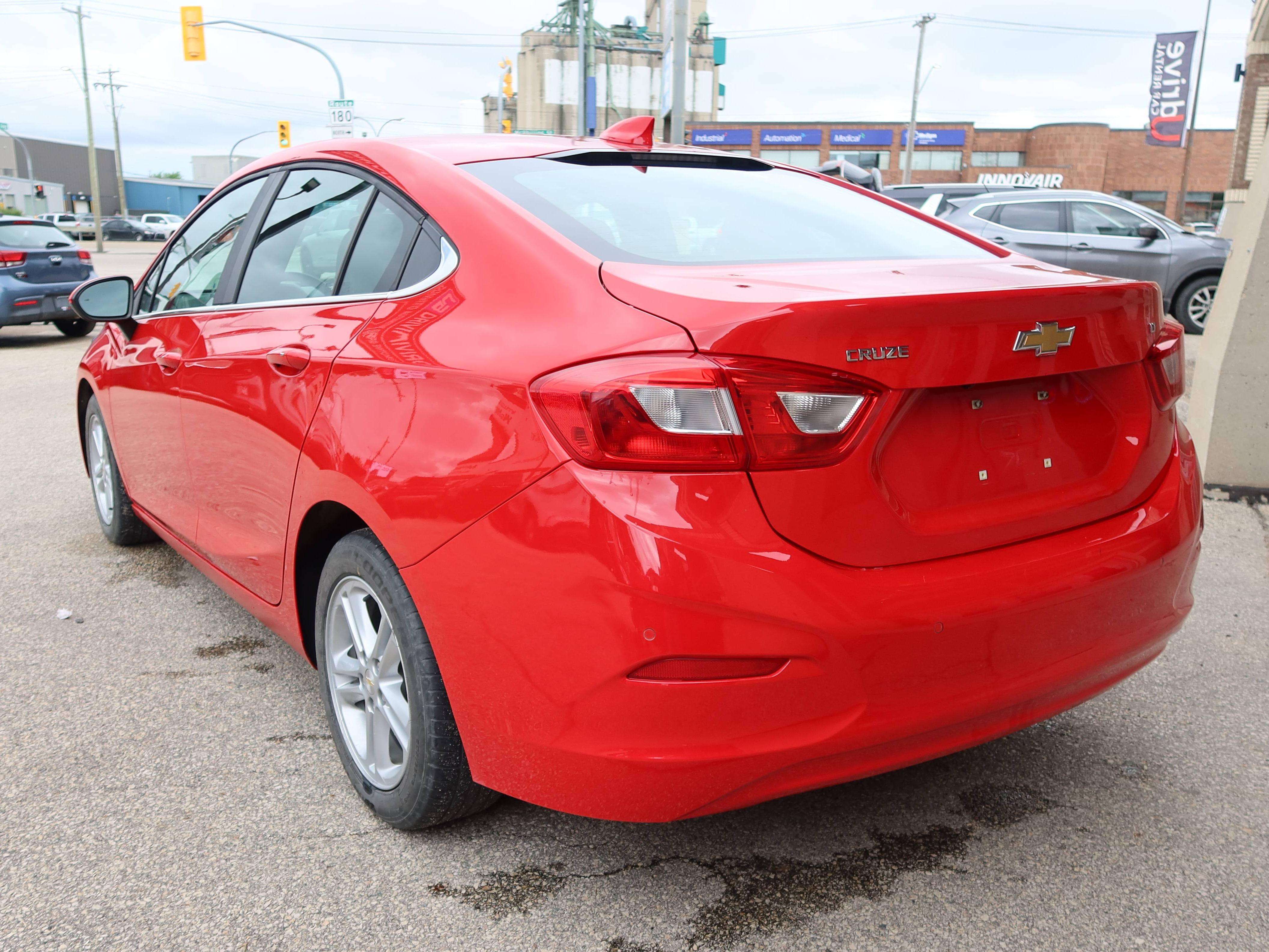 2017 Chevrolet Cruze LT — снимка 1