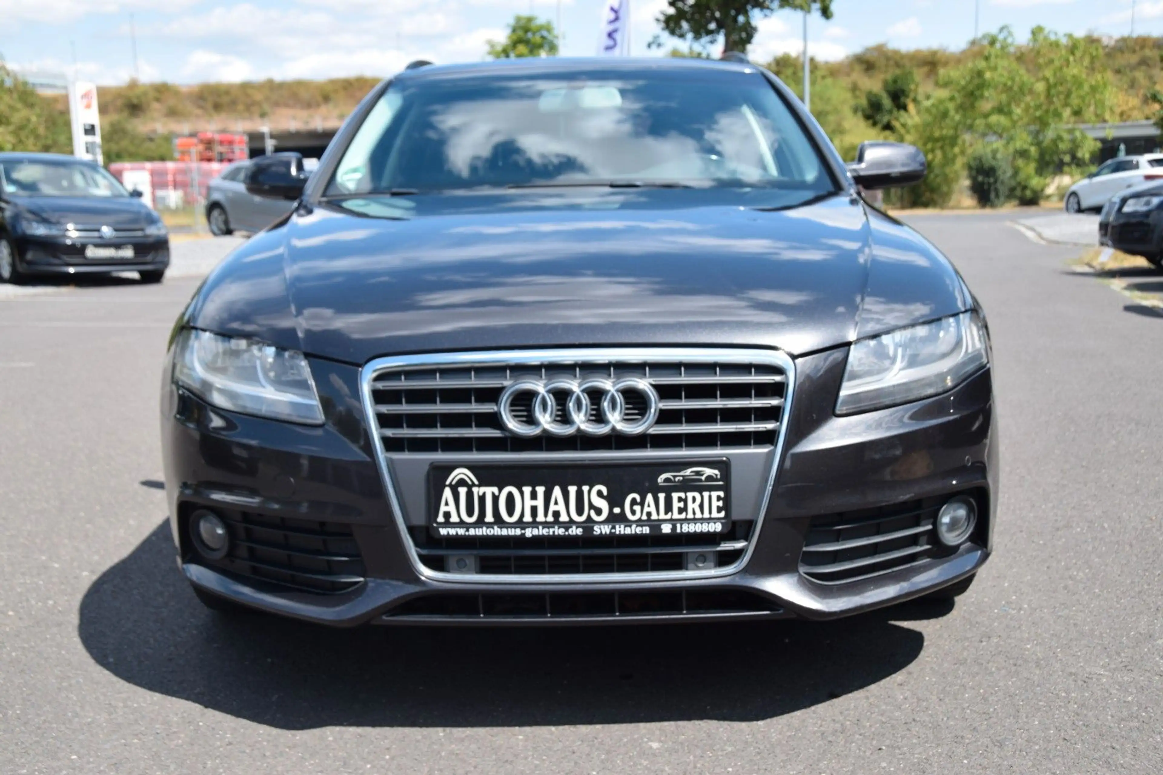 Audi A4 Avant*AUTOMATIK*PANORAMADACH*NAVI*PDC*SITZHZ — photo 2
