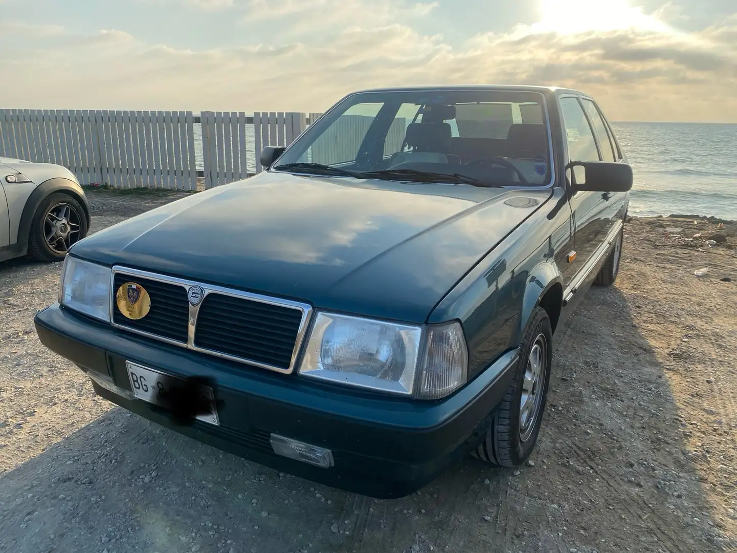 Lancia Thema 2.0 ie - 1