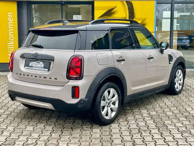 Mini Cooper Cooper view 3