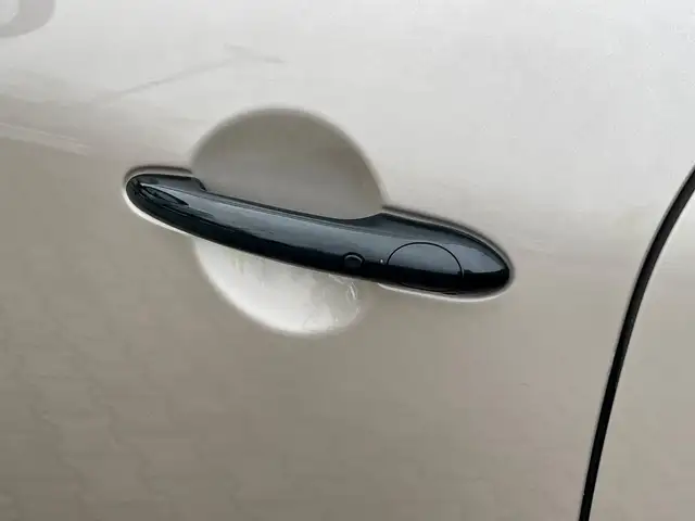 Mini Cooper Cooper view 10