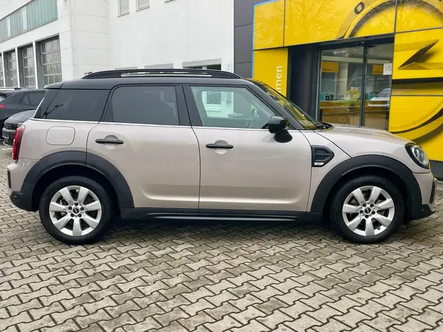 Mini Cooper Cooper view 8