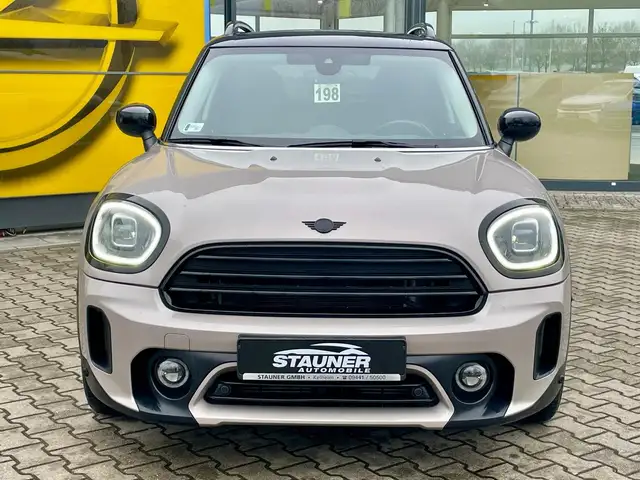 Mini Cooper Cooper view 5