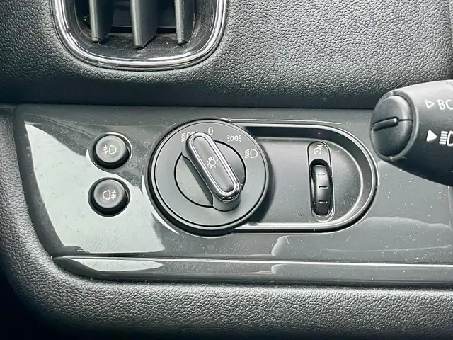 Mini Cooper Cooper view 15