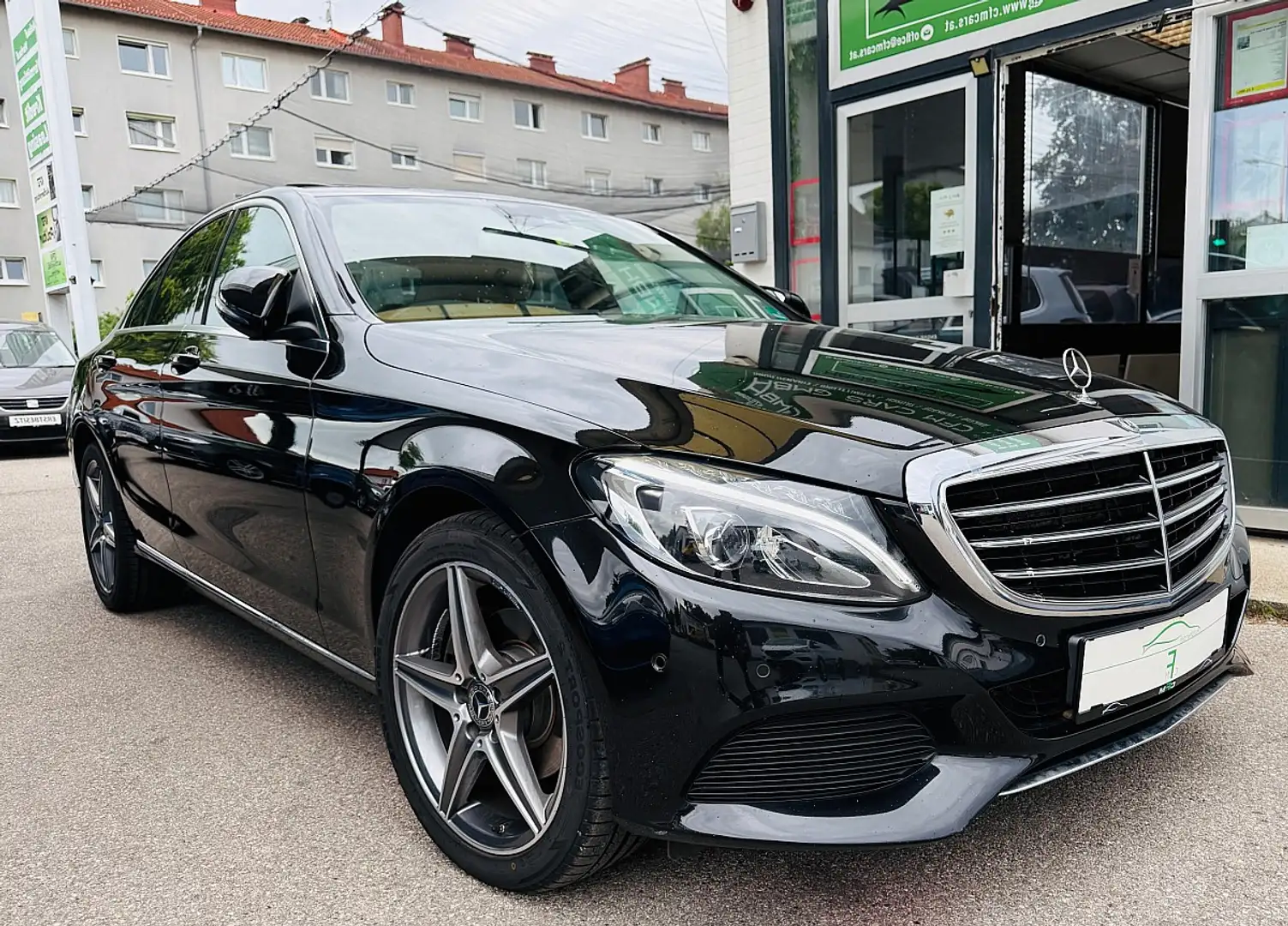 Mercedes-Benz C 220 d Aut. Schwarz - 2