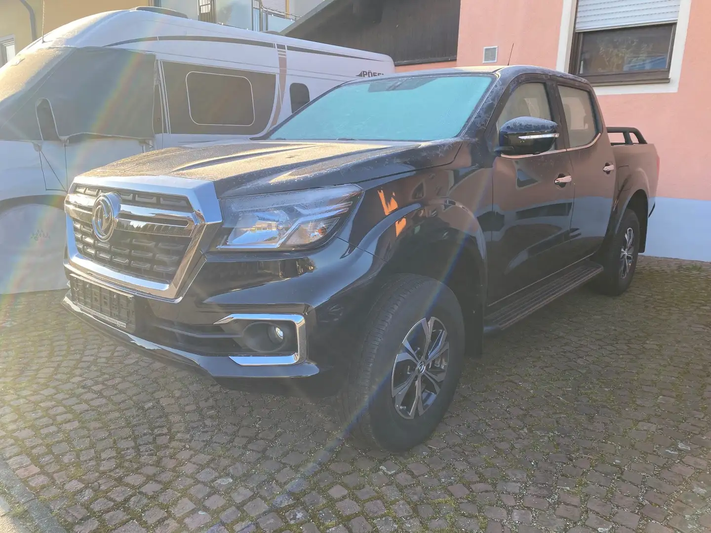 DFSK DFM Rich 6 2.3 dCi 4x4 DoKa Fekete - 2
