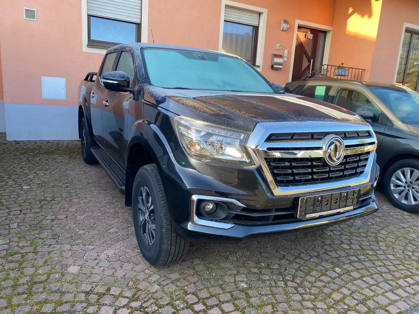 DFSK DFM Rich 6 2.3 dCi 4x4 DoKa Fekete - 1