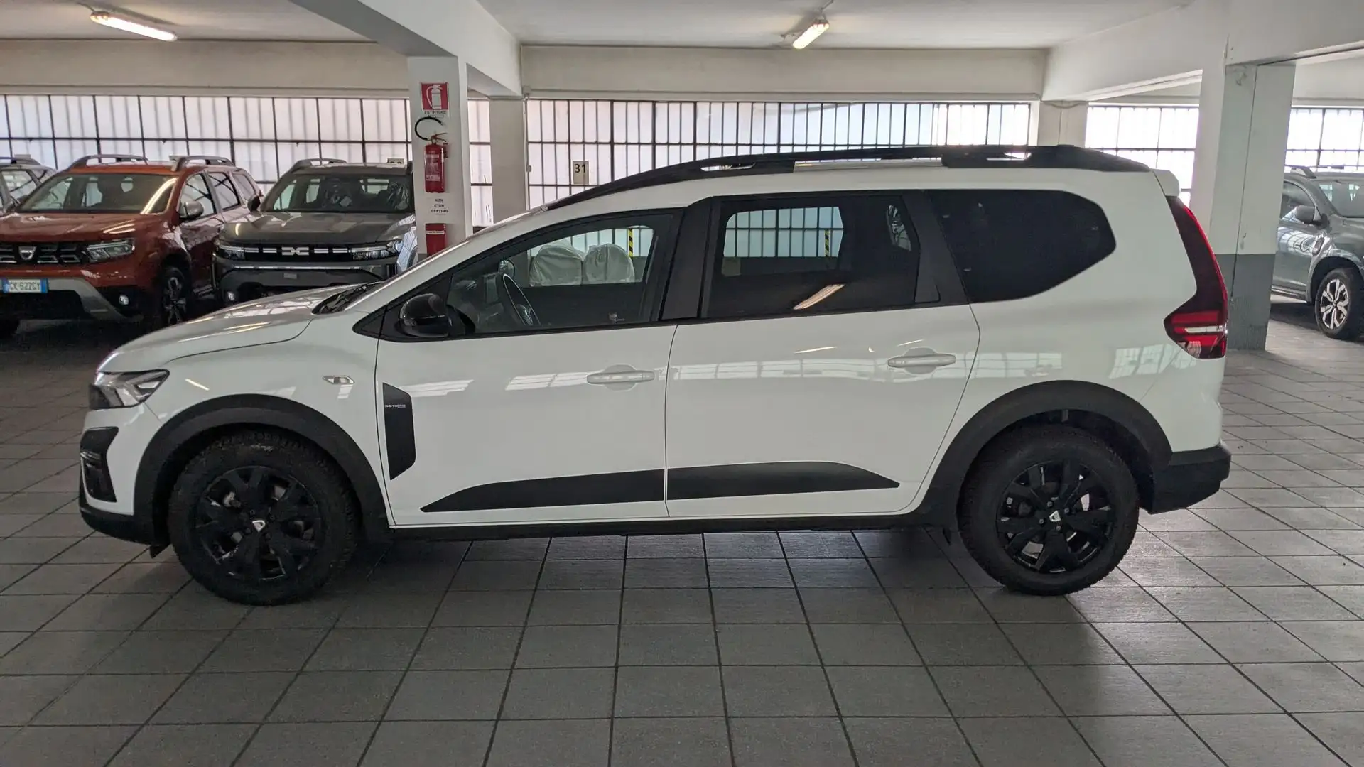 Dacia Jogger 1.0 TCe GPL 100 CV 7 p. Extreme Bianco - 2
