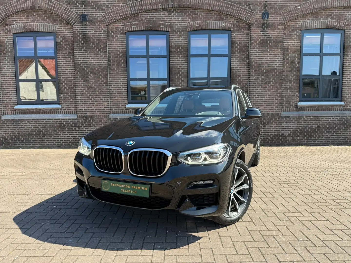 BMW X3 X3 xDrive20i | MSport ElekTrekhaak HighEx HuD Hifi Zwart - 2