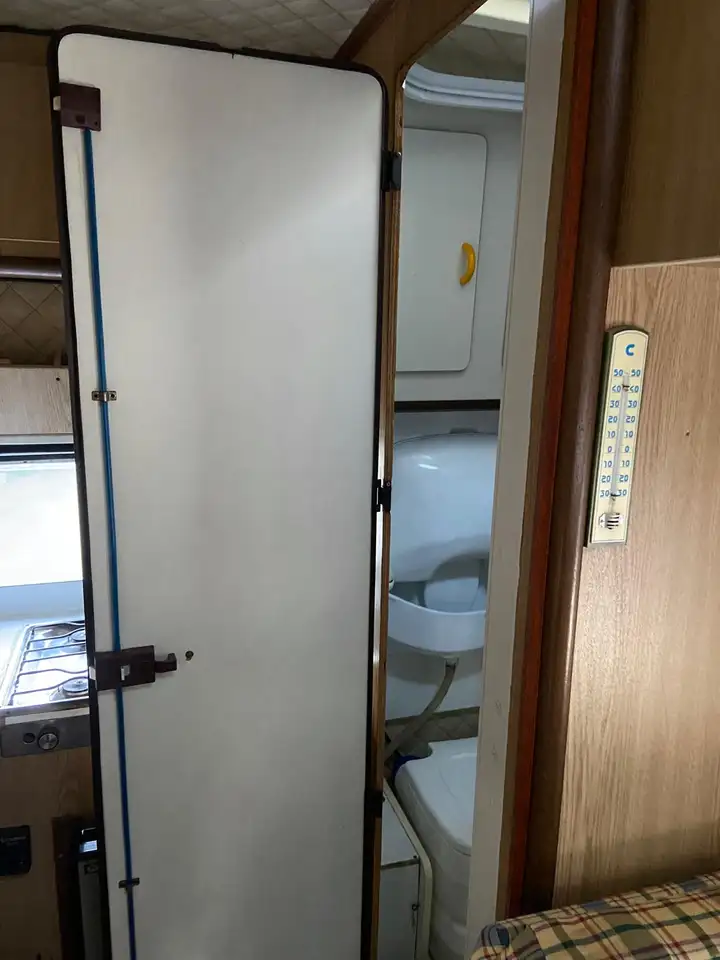 Volkswagen LT Omologato 6 posti e dispone di cinque posti letto, foto 10
