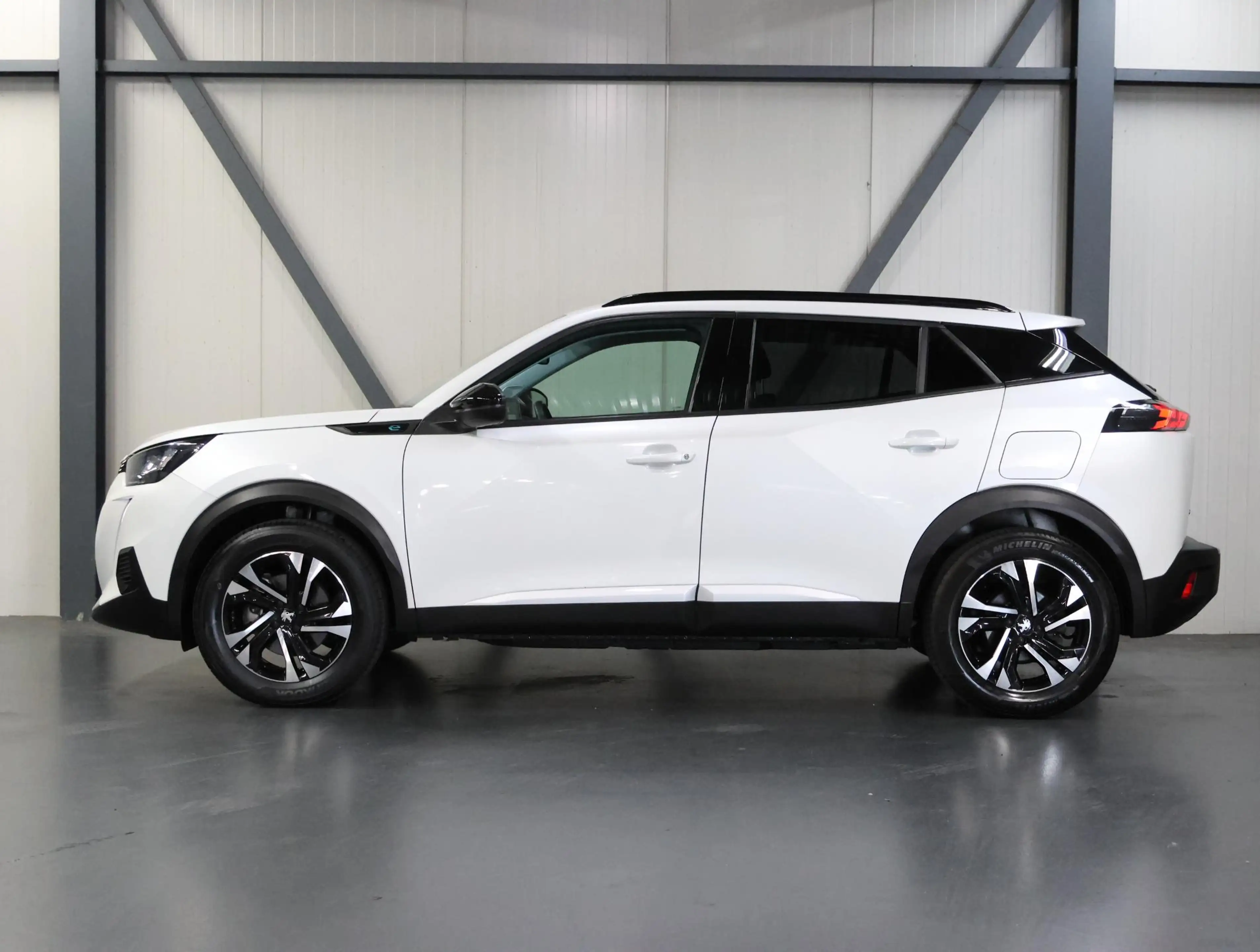 Peugeot e-2008 EV Allure 50 kWh 136PK | 1ste eigenaar | AppleCarP — photo 2