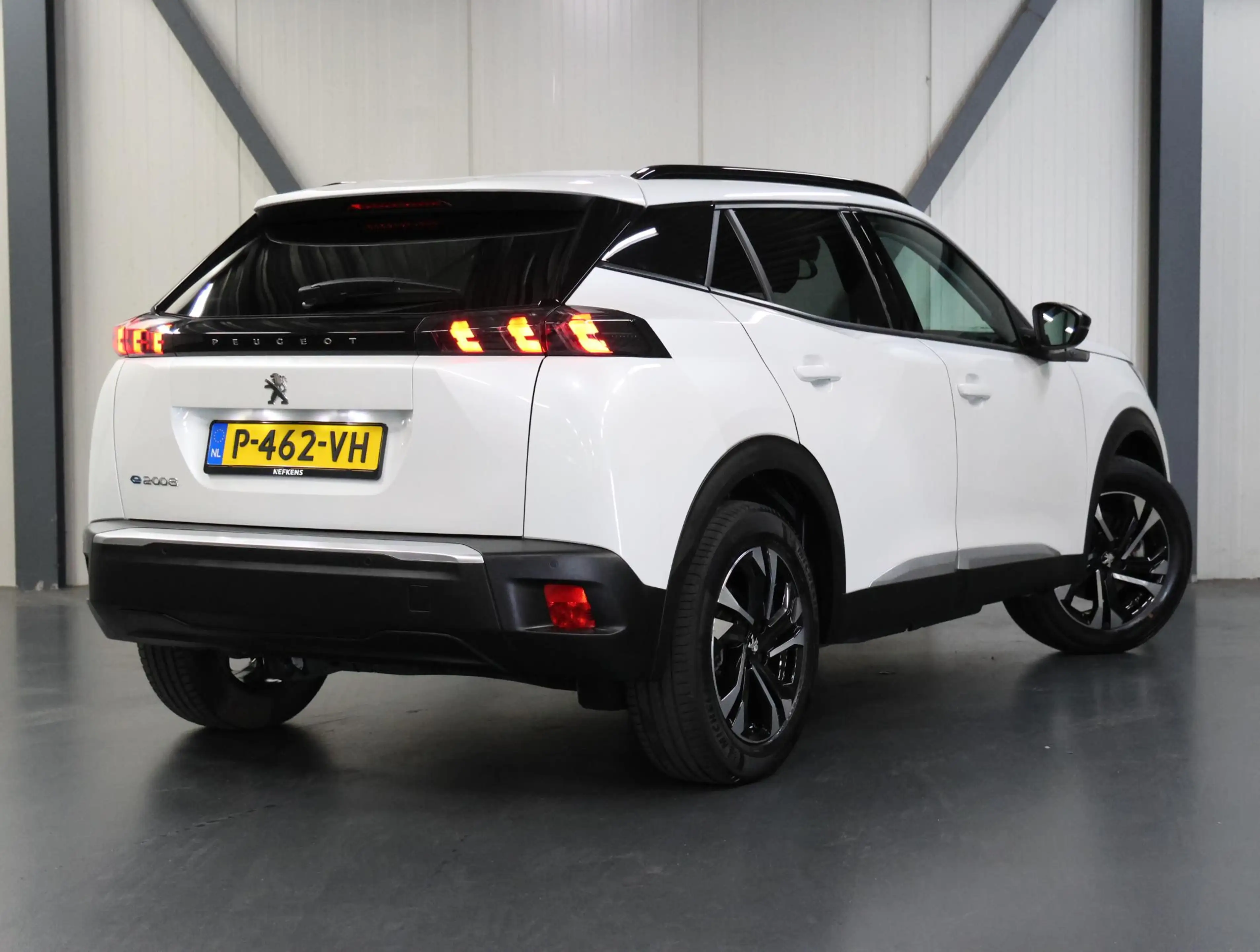 Peugeot e-2008 EV Allure 50 kWh 136PK | 1ste eigenaar | AppleCarP — photo 3