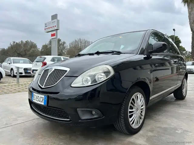 Lancia Ypsilon 1.2 69 CV Unyca