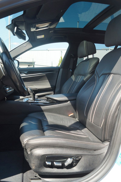 BMW 530 d Touring xDrive *AHK*Pano*360*Lane*ACC*HUD* — photo 14