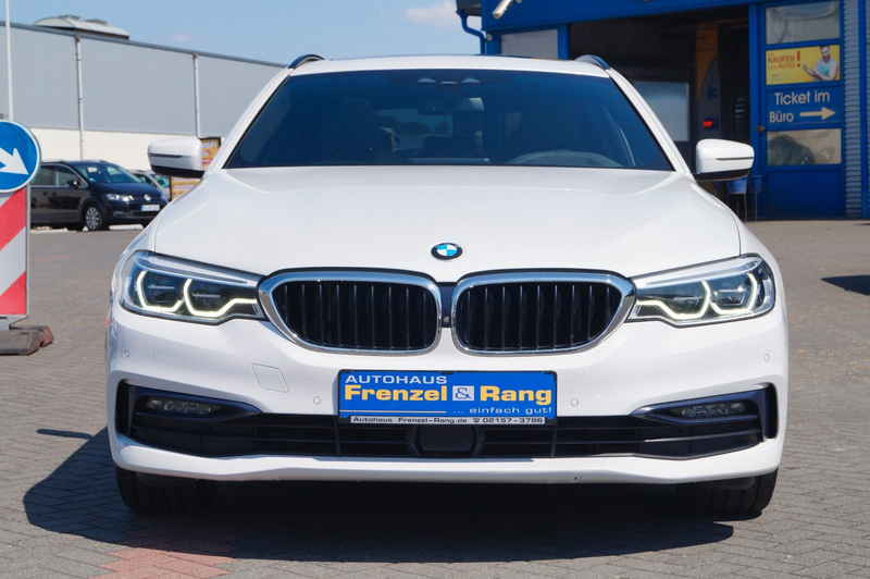BMW 530 d Touring xDrive *AHK*Pano*360*Lane*ACC*HUD* — photo 2