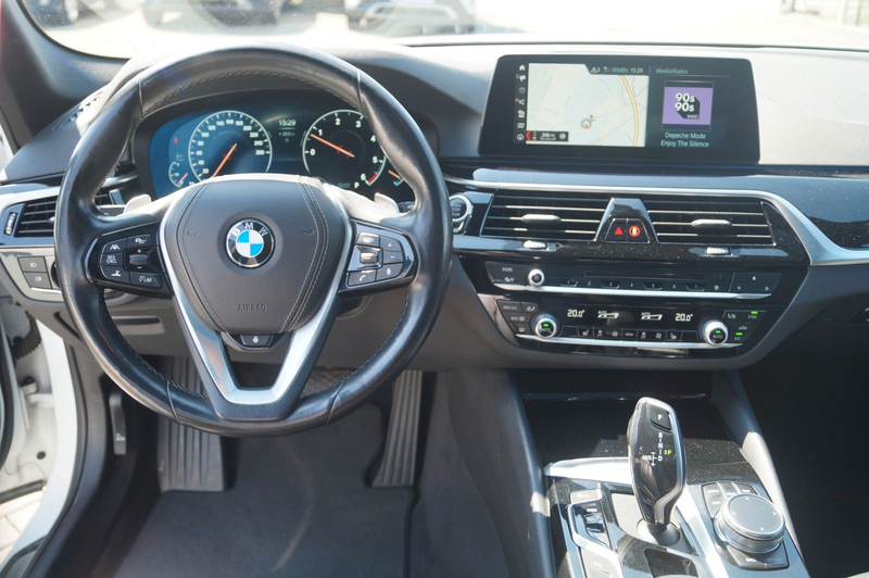 BMW 530 d Touring xDrive *AHK*Pano*360*Lane*ACC*HUD* — photo 8