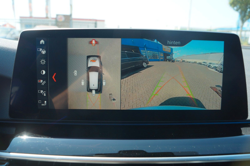 BMW 530 d Touring xDrive *AHK*Pano*360*Lane*ACC*HUD* — photo 11