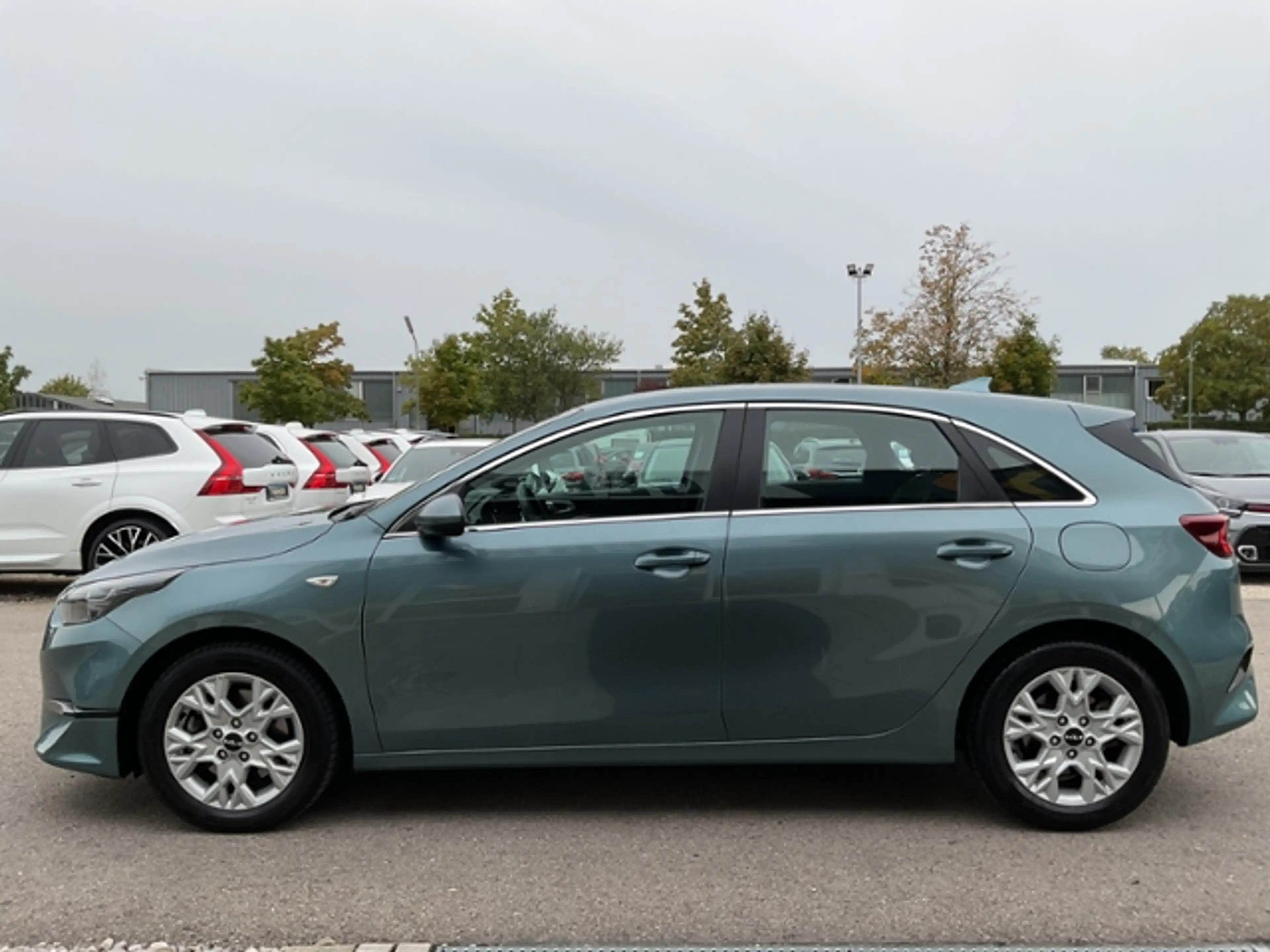 Kia Ceed / cee'd 1,5 AT Vision ACC Kamera Navi DAB — photo 4