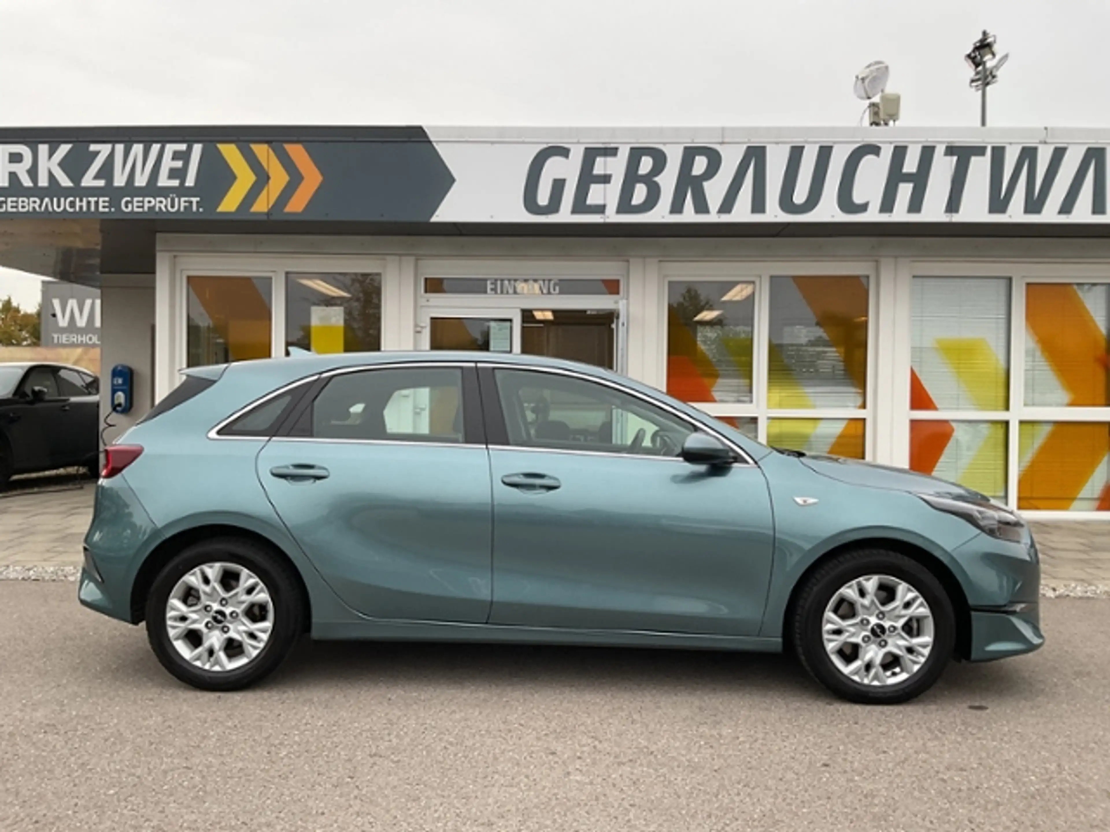 Kia Ceed / cee'd 1,5 AT Vision ACC Kamera Navi DAB — photo 8