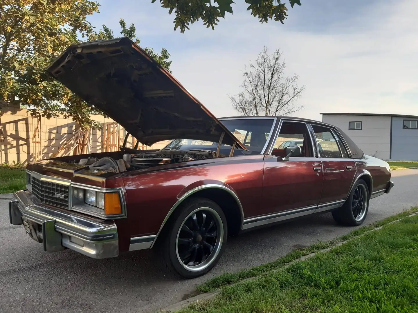 Chevrolet Caprice Chevrolet Caprice 5,7 l V8 Limousine Rot - 1
