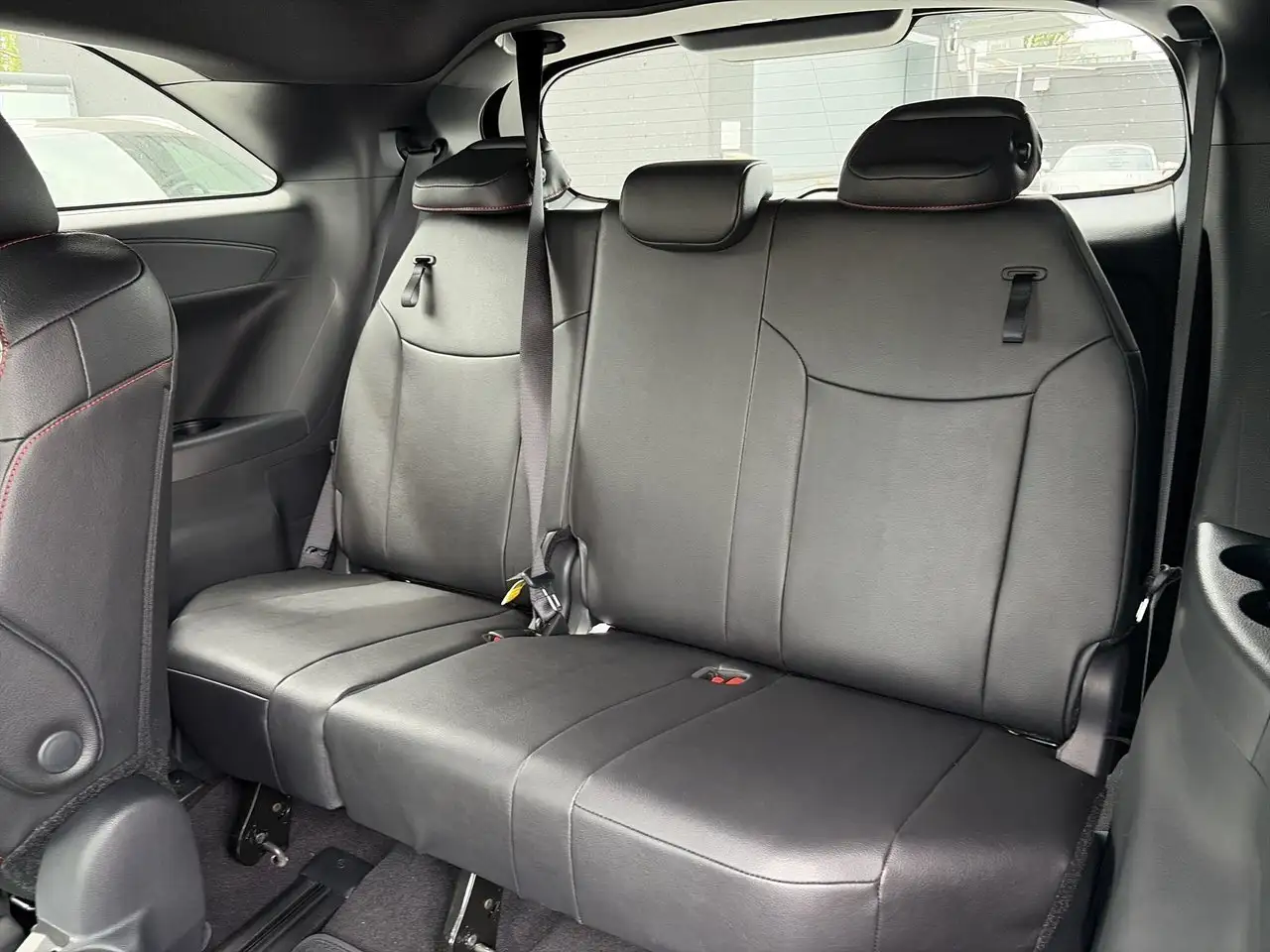 Toyota Sienna fotografie Toyota Sienna