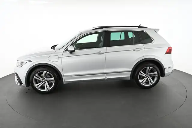 Volkswagen Tiguan view 5