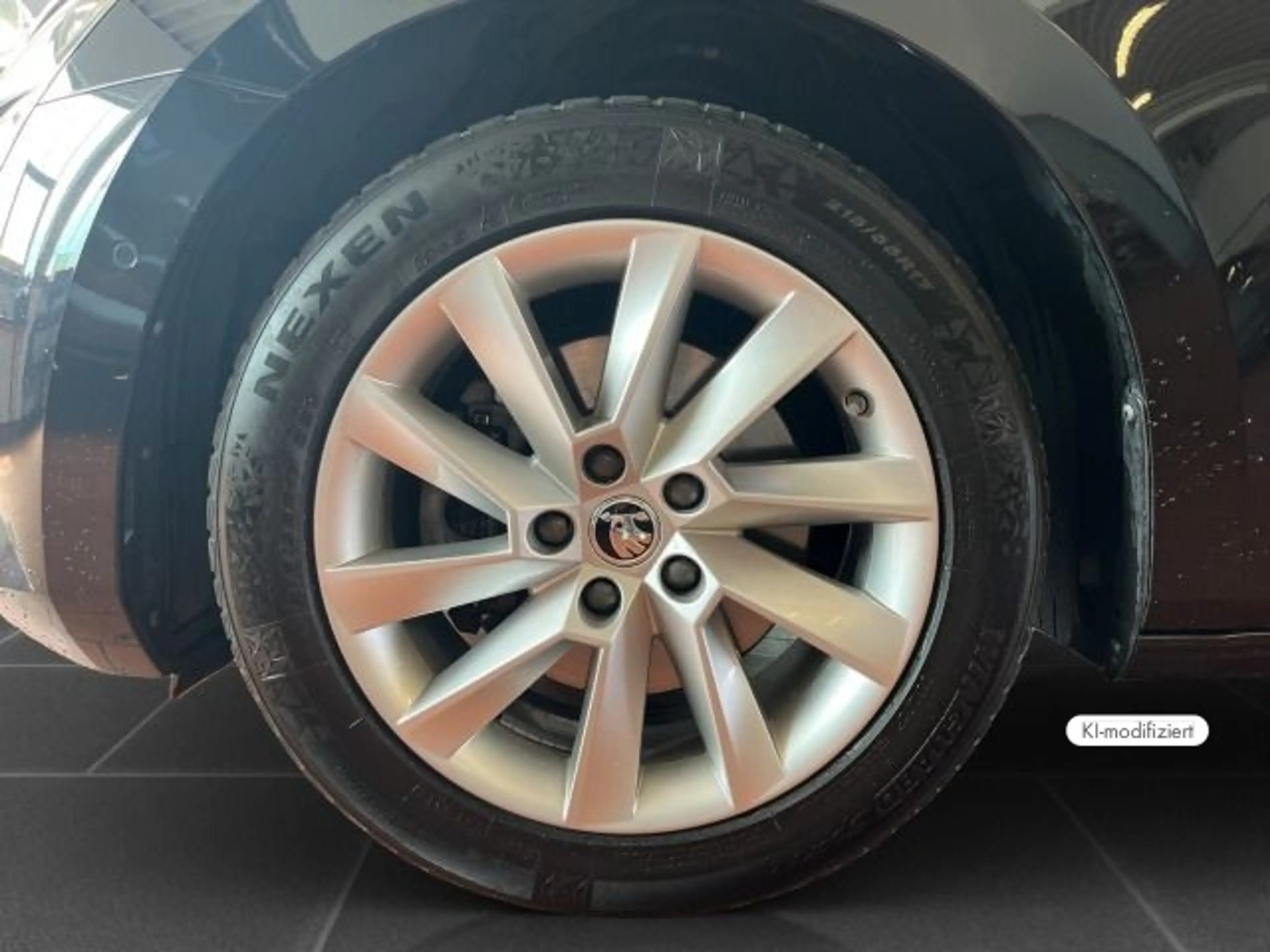 Skoda Superb Combi TDI DSG STYLE *Navi*ACC*Kamera*Park — photo 8