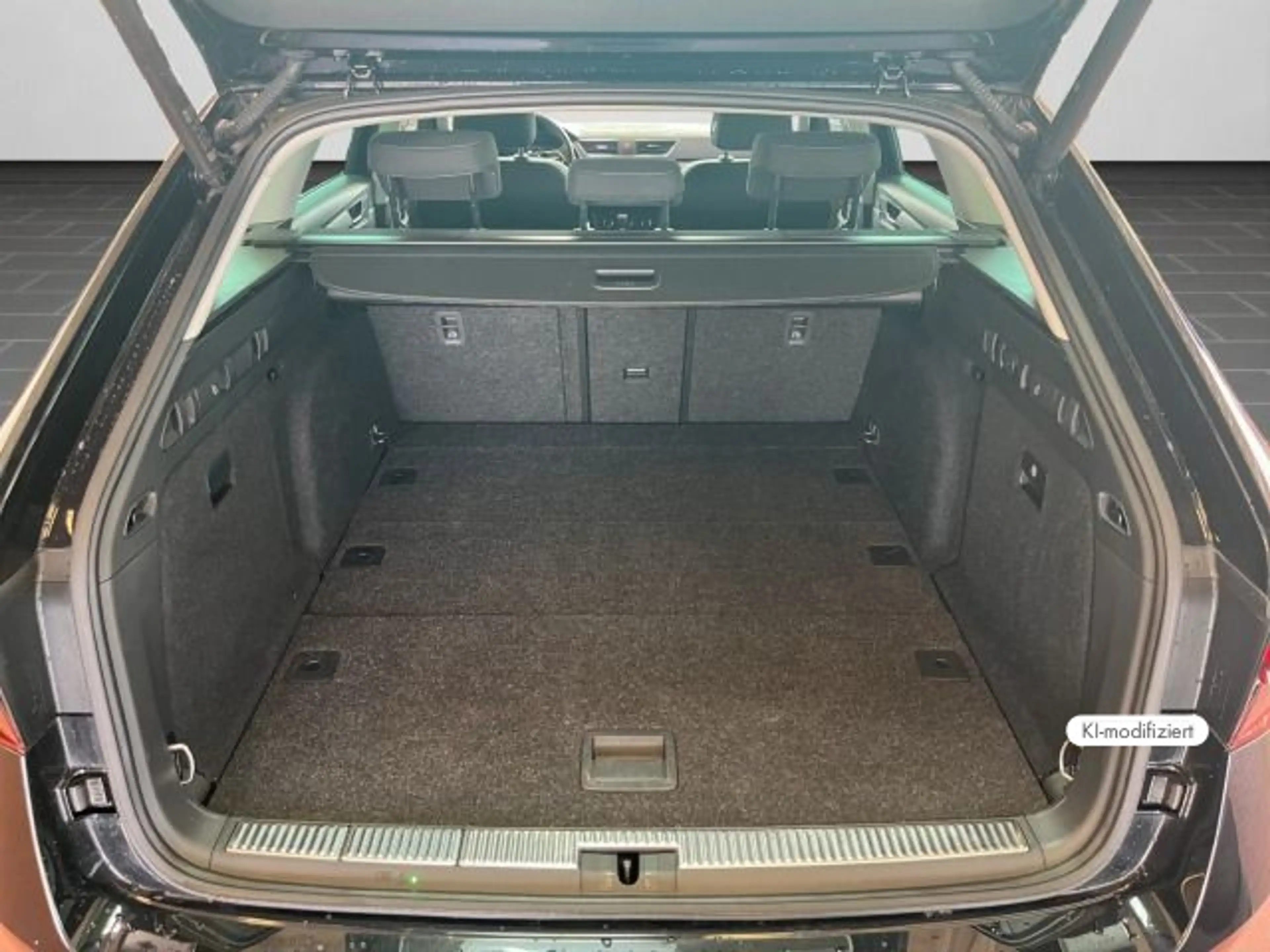 Skoda Superb Combi TDI DSG STYLE *Navi*ACC*Kamera*Park — photo 15