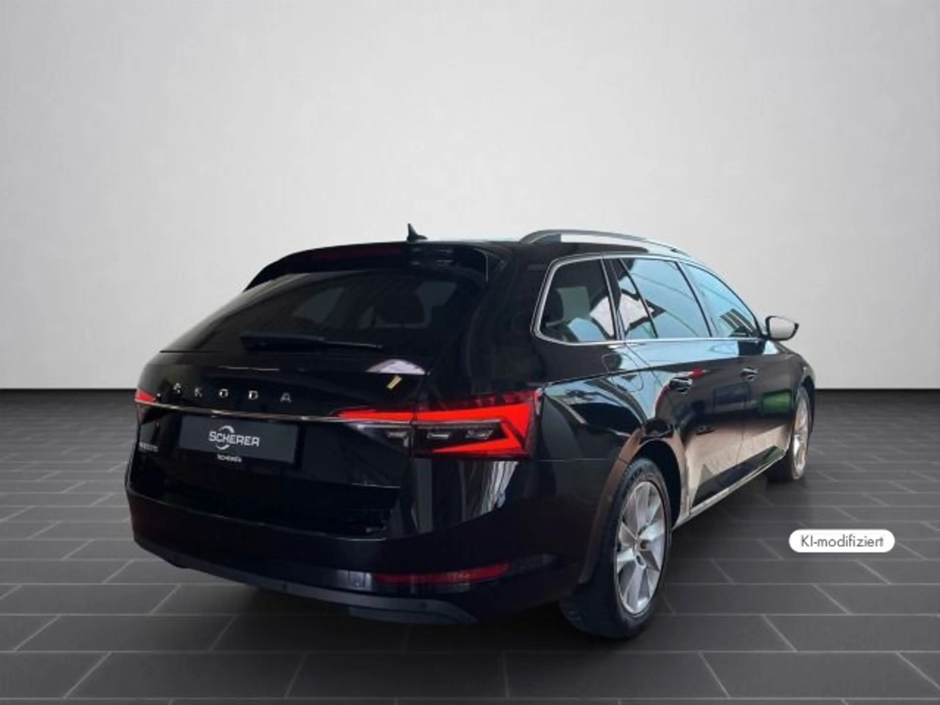 Skoda Superb Combi TDI DSG STYLE *Navi*ACC*Kamera*Park — photo 2