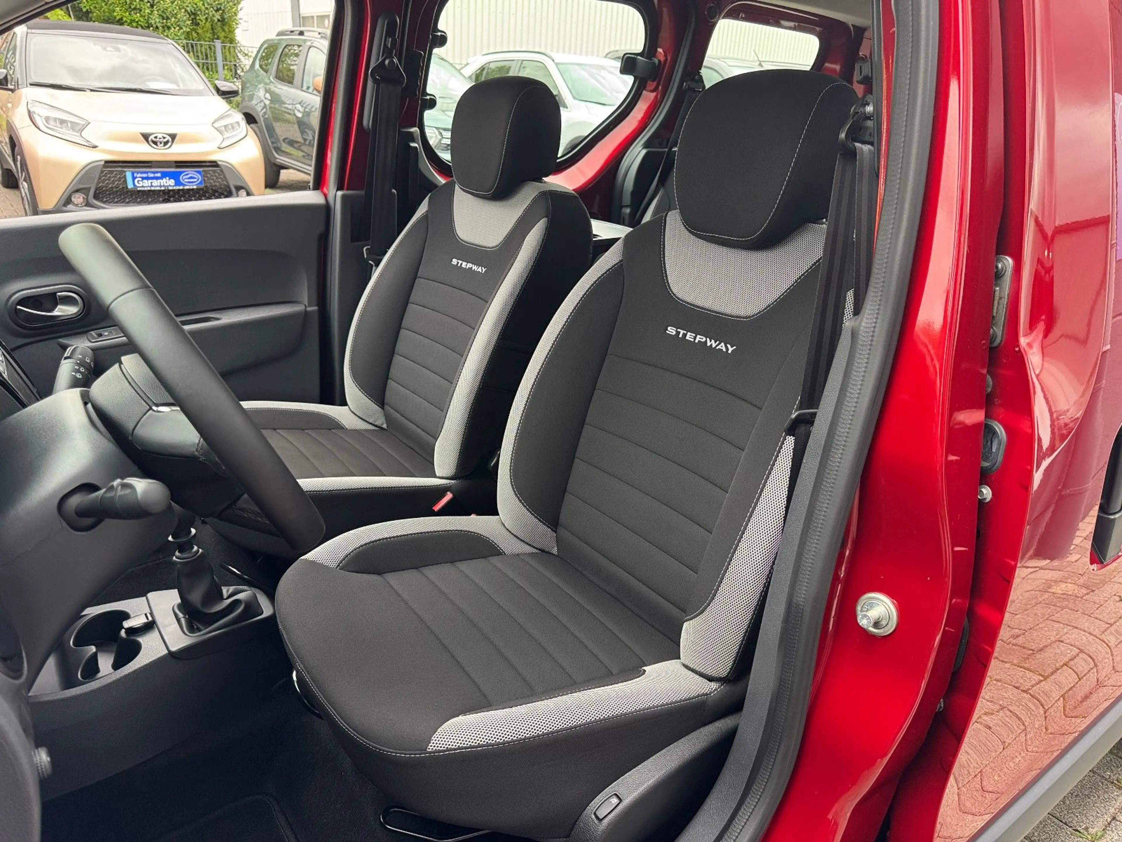 Dacia Dokker Stepway NAVI+CAM KLIMA ALLWETTERRÄDER — photo 13
