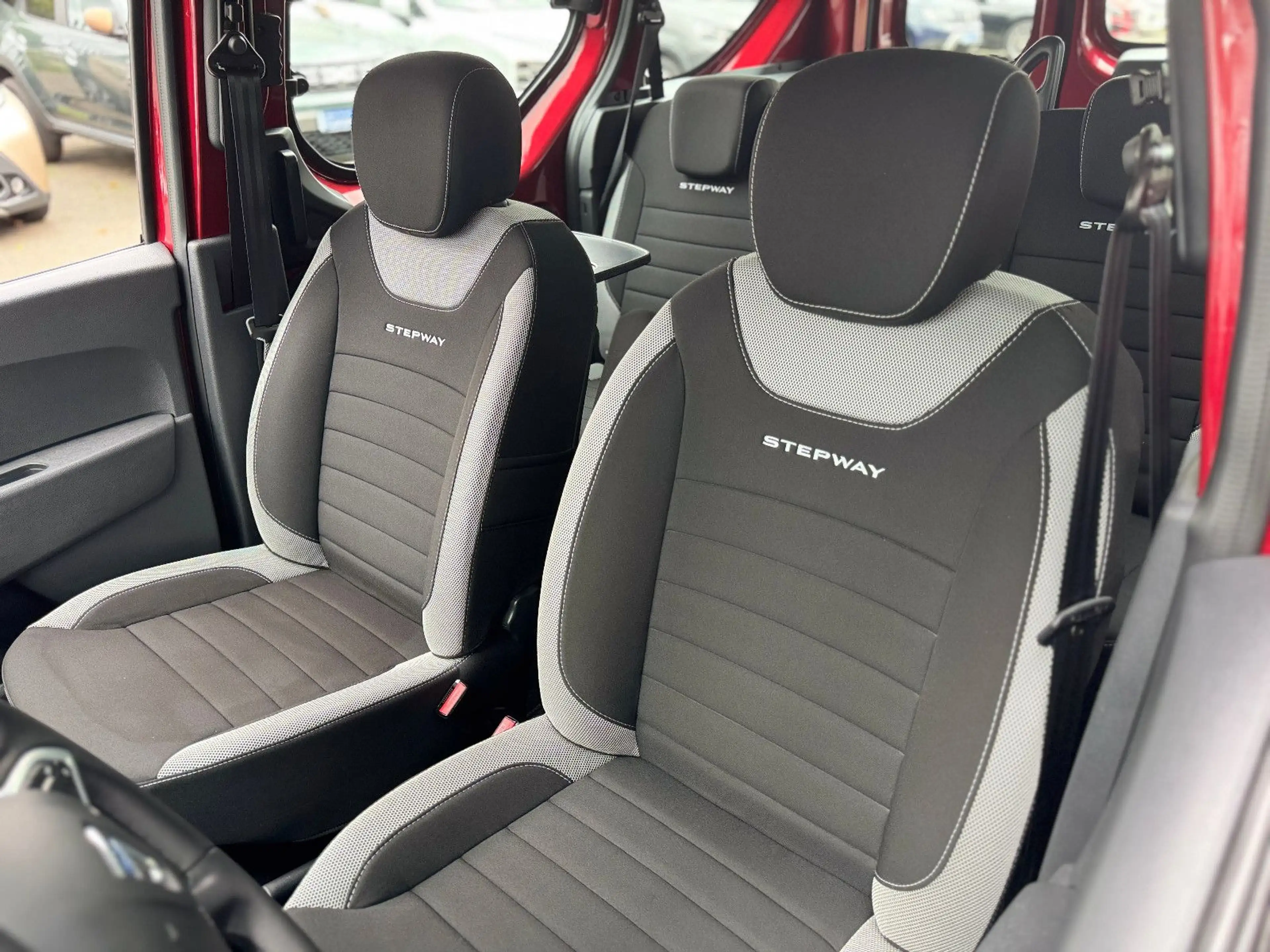Dacia Dokker Stepway NAVI+CAM KLIMA ALLWETTERRÄDER — photo 15