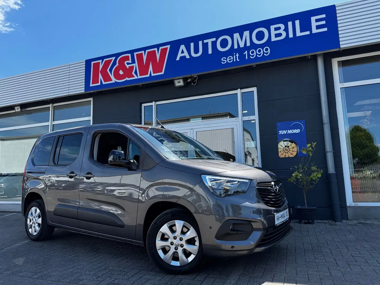 Opel Combo Life E Elegance 7-SITZE NAVI  WINTERRÄDER Gris - 1