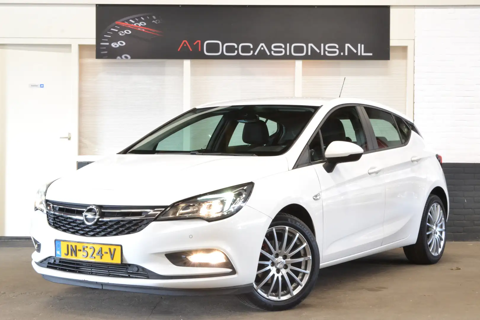 Opel Astra 1.0 Selection Wit - 2