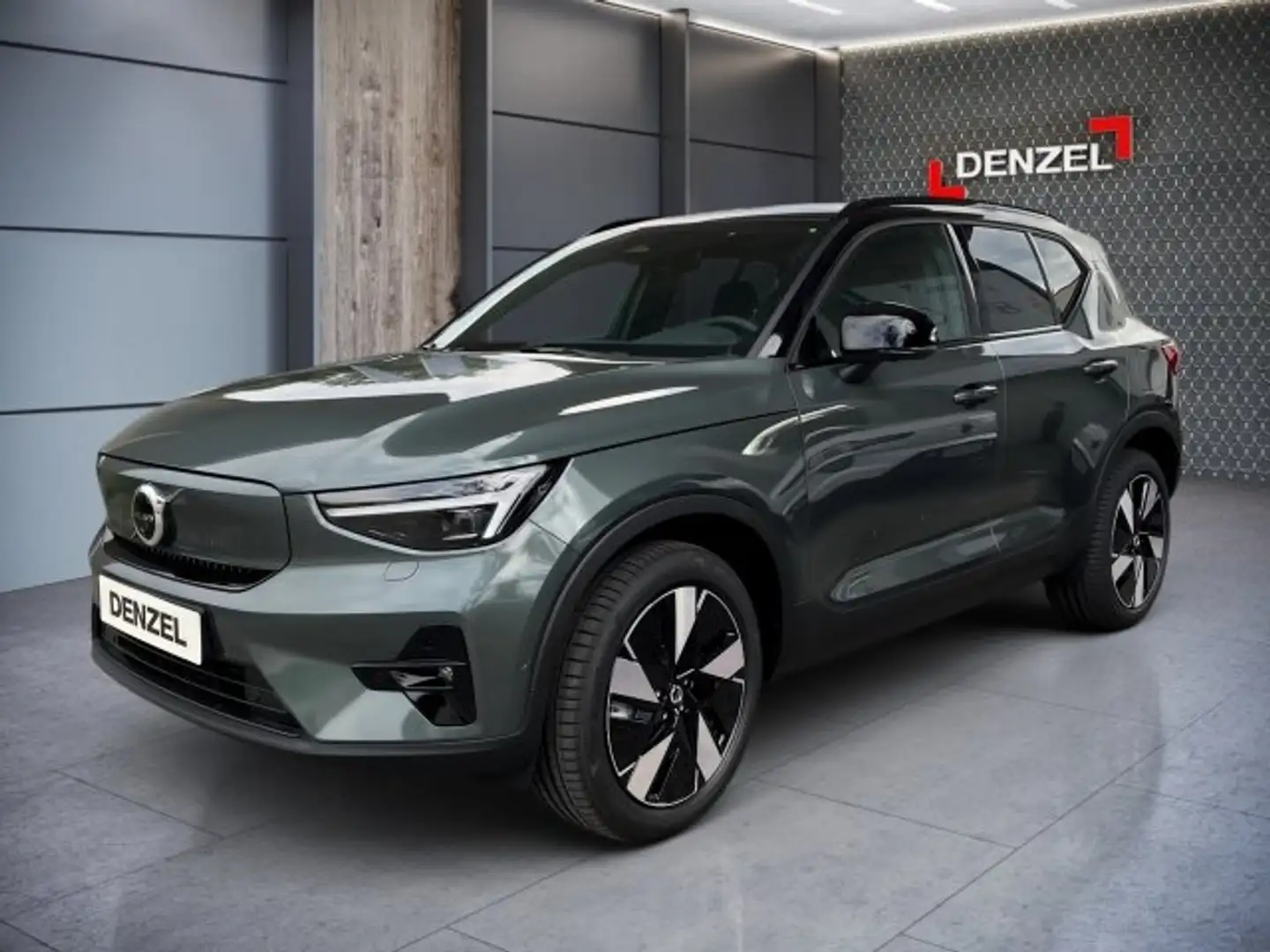 Volvo EX40 Plus, Single Motor Extended Range, Vollelektrisch Vert - 1