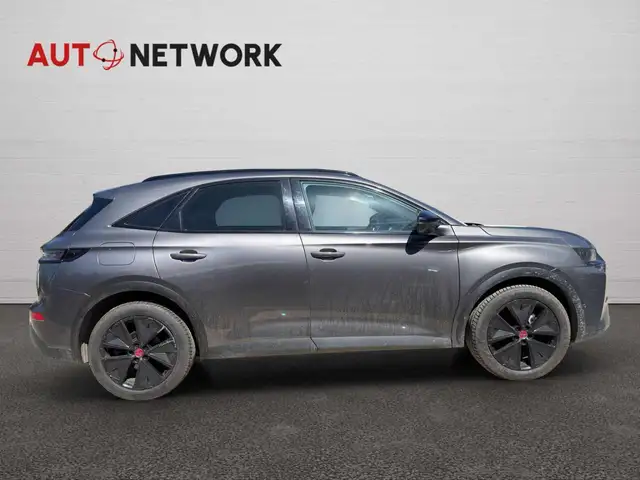 DS Automobiles DS 7 Crossback view 8