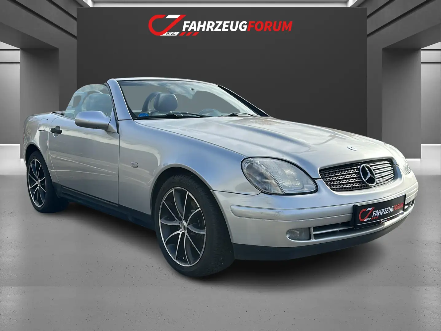 Mercedes-Benz SLK 200 Cabrio *Leder*Brabus Abgasanalge Silber - 1