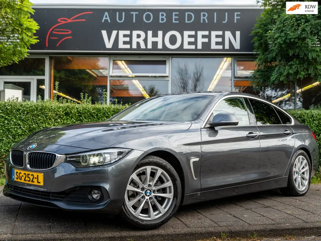 BMW 418