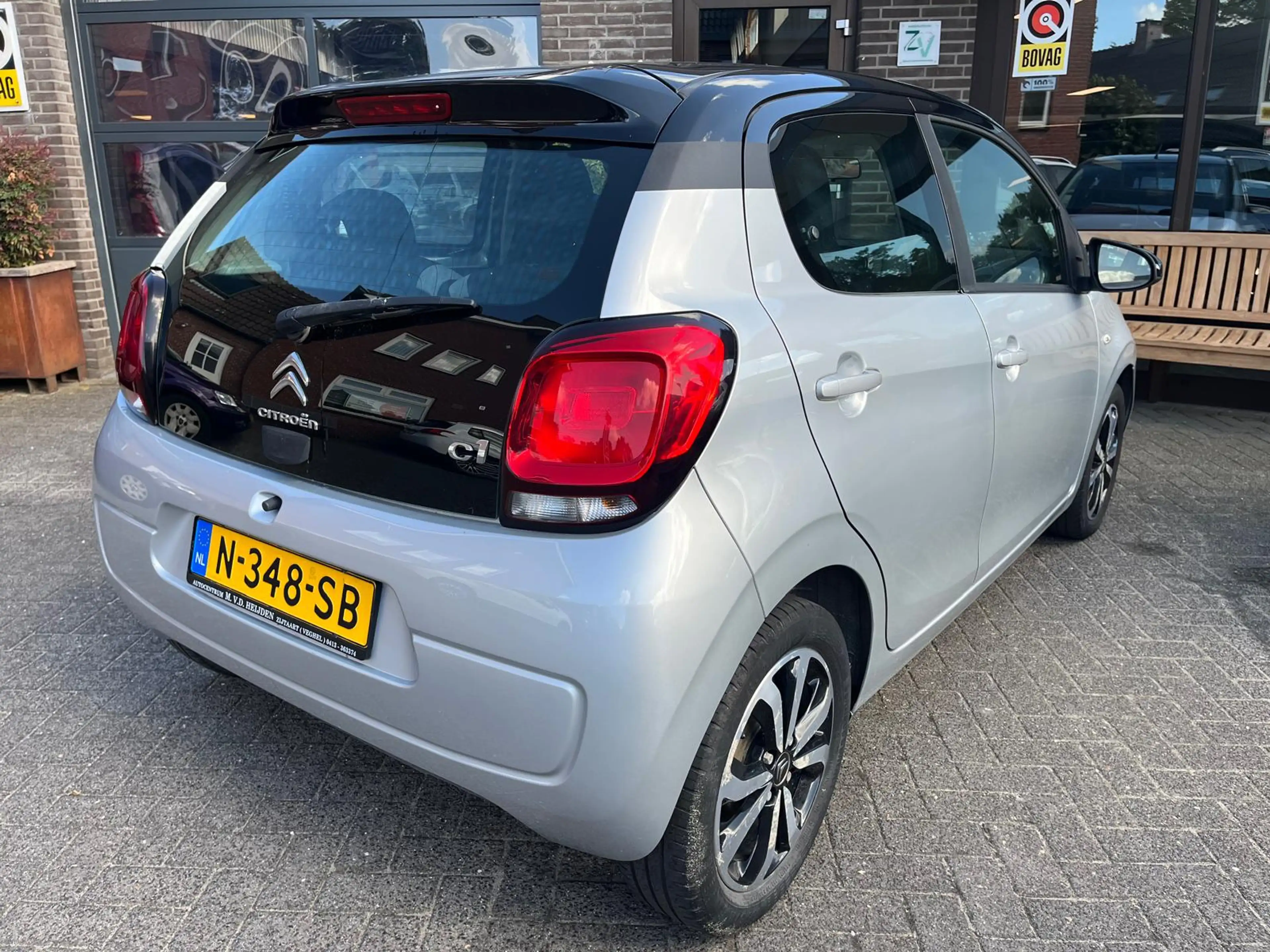 Citroen C1 1.2 VTI 5-drs. Shine Camera Navigatie — photo 8