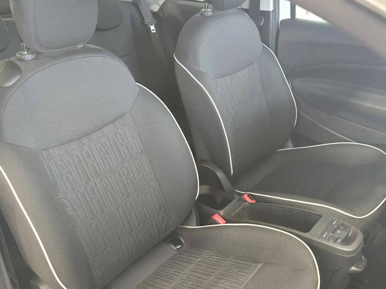 Fiat 500 E Icon 42 KW / 118 CH ELECTRIQUE GROSSE BATTERIE, миниатюра 11